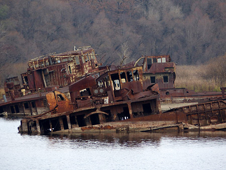 Bateaux dans la zone d'exclusion de Chernobyl