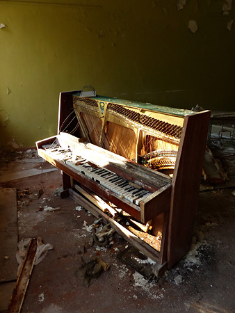Piano abandonné Chernobyl